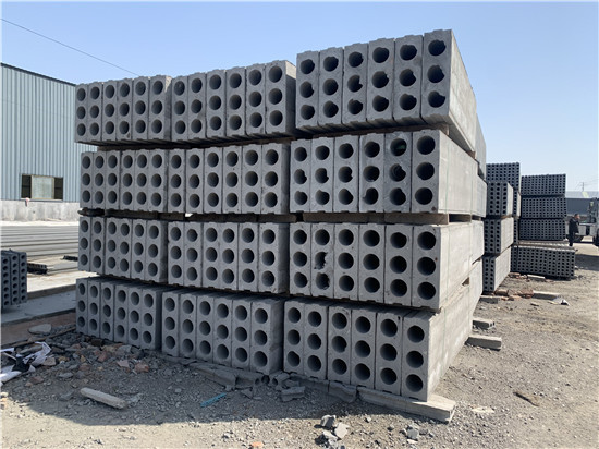 陶?；炷凛p質墻板